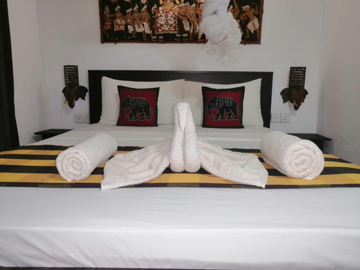 Homestay Priya Kandalama *